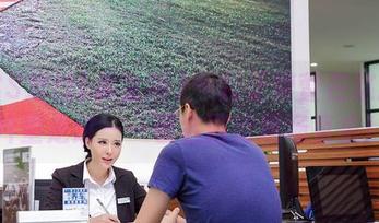 AISS爱丝(黄金版) - 反正萱萱在这张图片里走过——著名逛街现场直击！