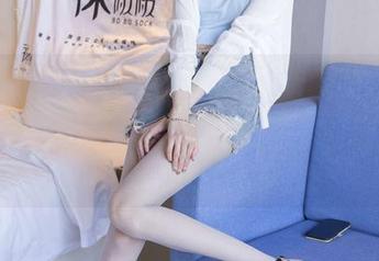 BoBoSocks袜啵啵 - 我只是想说，小甜豆的美图真是难以抗拒，这黑丝油亮得厉害，居然开始妒忌黑丝了。