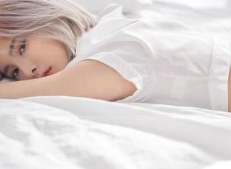 短裤界的“私房”新标准：Hyoyeon(김효연)，咱们聊聊。