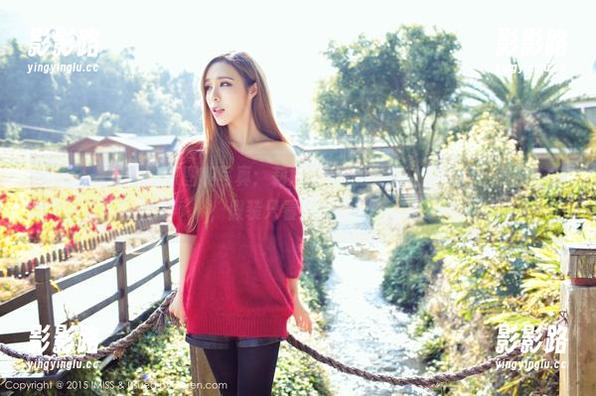 IMiss爱蜜社 - 原图和写真：莉娜lena的美脚让人想起了那条广告，假装只看到了鞋子。