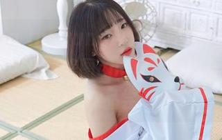 当Kang Inkyung与白丝碰撞的时刻，你能想象她的美图chap的盐没盐，请注意品尝