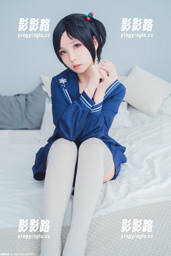 十足高清的校服萝莉写真，喵糖映画可真会调皮！