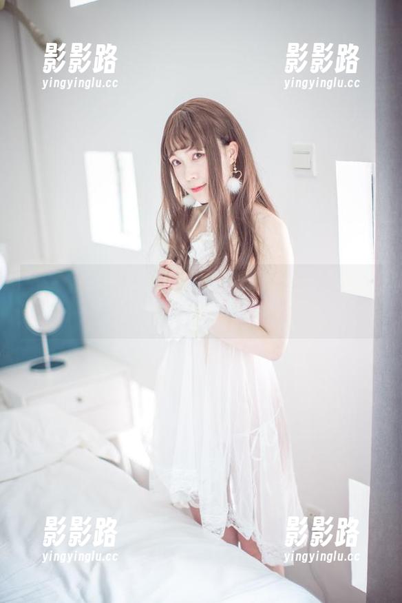 Sakiiii翎柒的长腿套图：看过的人都说她的腿比我的心还长！