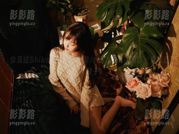 你见过Shika小鹿鹿的蔷薇JK吗？cos的同时，竟然还加了段子！