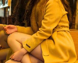 TouTiao头条女神 - 看！娜依灵儿换上白色，连图库都变得清纯了——最新的风格果然不简单。