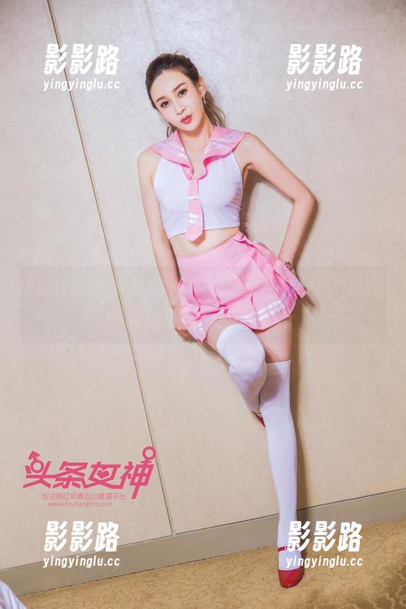 TouTiao头条女神 - 小热巴空姐版，高清壁纸让我想天天乘机！