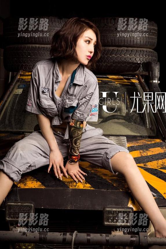 UGirls尤果网 - 温鈊怡和棉袜的组合，从未想过能让我停留那么久在原图。