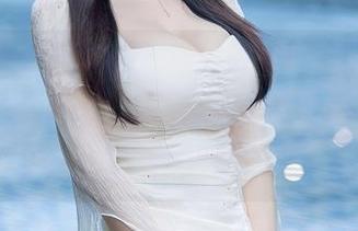 Xiuren秀人网 - 你的兔妹妹最新泳衣图包：她会游泳吗？我才不在意，只想看她的可爱呢！