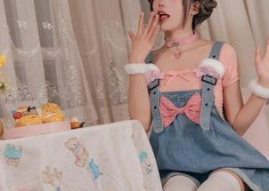 Yiko湿润兔的“最爱的毛衣”——美图让人想很多