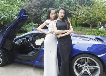partycat轰趴猫 - 拍到高清的艾小青瑜伽合集，为我日常的运动而感到自愧不如，挥挥手，继续吃吧。