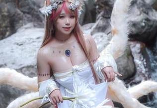 不信你看，一北亦北私拍合集里的玛修同人服有多迷人！