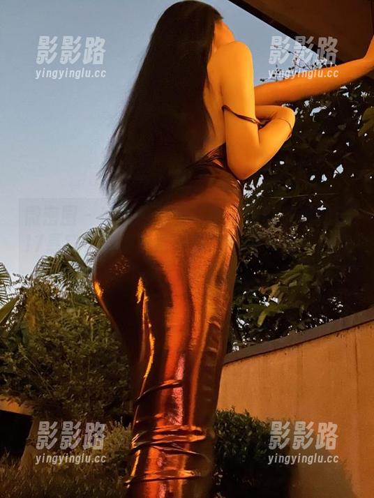 微密圈 - 原图抢先看！不爱笑的赛琳的5.17嘉宾，友情献给所有胆小鬼，来一口气泡水，勇敢点！