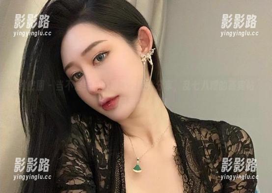 微密圈 - 当不爱笑的赛琳遇上图片分享，乱七八糟的嘉宾帖！别问我怎么了！