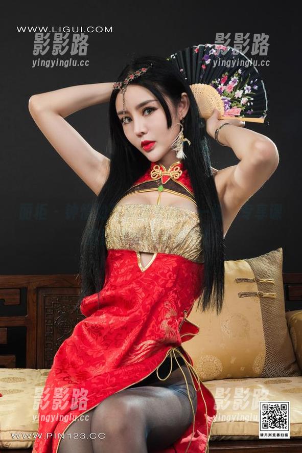 丽柜-钟情 丽柜 - 钟情的写真集更新了一波,专享课堂翻牌速度真够快!