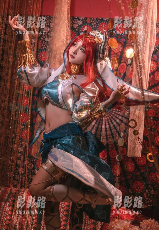眼镜+九九八吖=崭新的cos体验，今天也要更新！