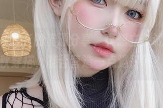 首次见识女主K的资源分享，真想立刻试试这些初秋穿搭，能否营造一点遗憾呢？