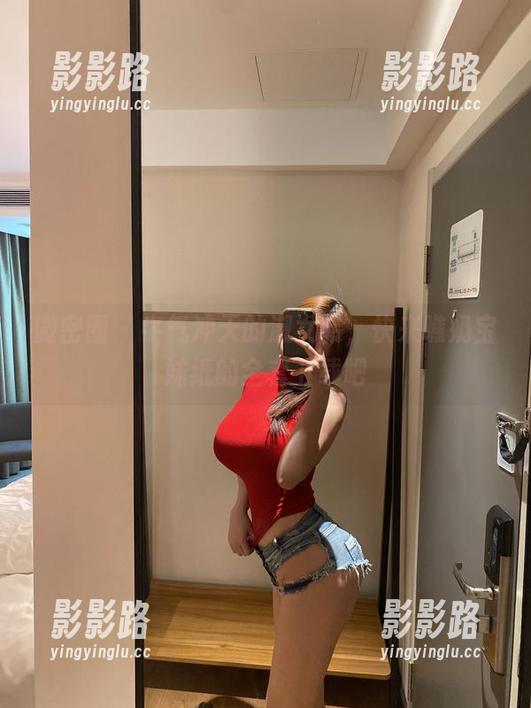 微密圈 - 牛气冲天的淑女腰，快来瞧奶宝妹纸的全套下载吧