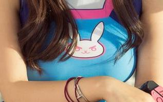 尤果网 - 我在看王尔琳的修女福利，图片里藏着说不出的东西…