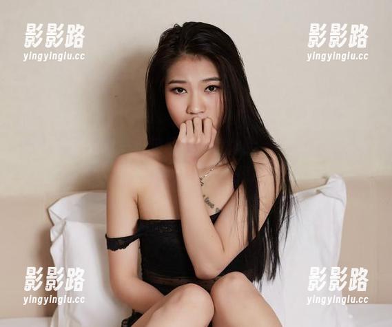 尤物馆 - 分享一份透明的感官体验，FoxYini孟狐狸的写真真心让人惊叹！