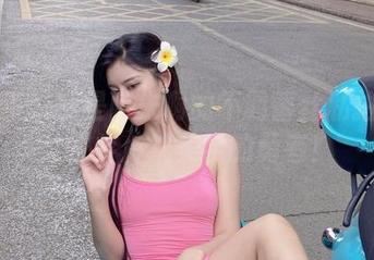 微密圈 - 就是阿朱啊的不羁蕾丝私拍合集：挑衅传统美学的勇者！