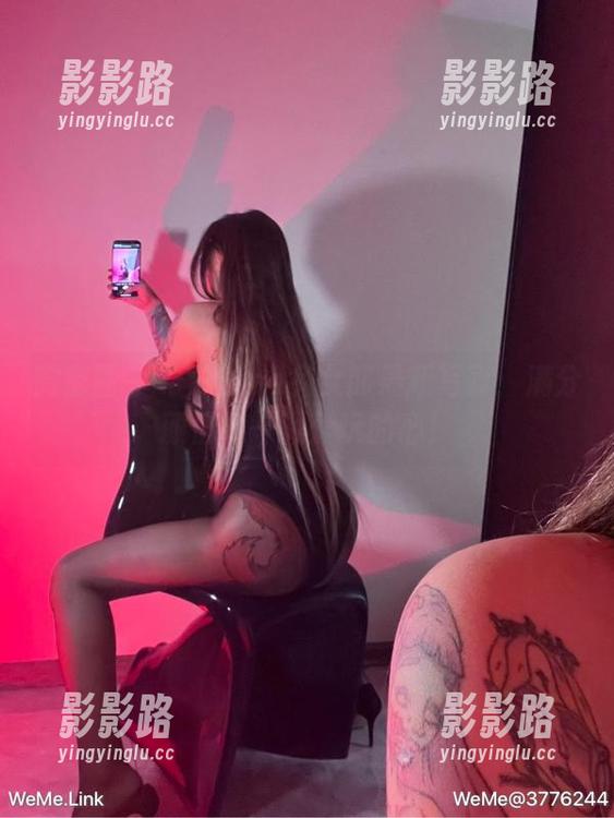 微密圈 - 希希Gina兔女郎最新写真：满分颜值和一颗爱玩的心！