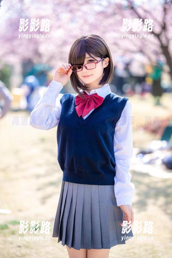 高清风波：幼爱youmeko这吊带，简直有点小腻子