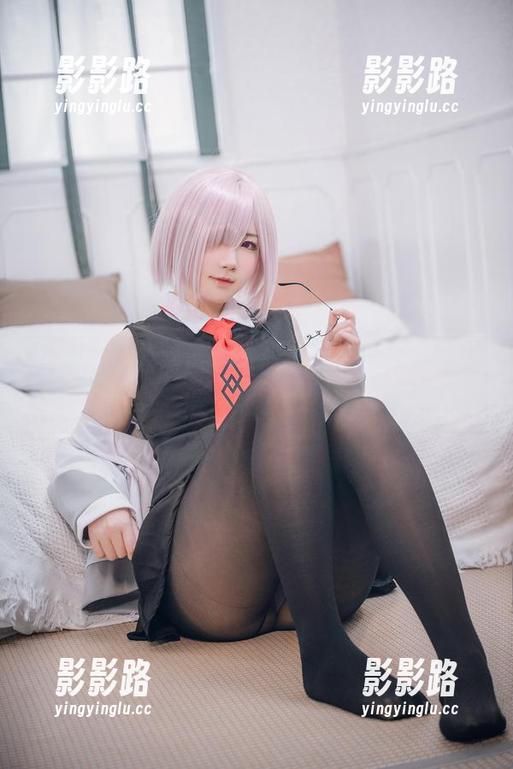 是本末末的黑色写真合集，看完你的审美得升级了吧？