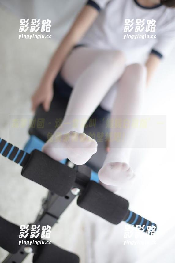 森萝财团 - 这一套就叫‘媛媛白裙版’…免费来做你的壁纸吧！