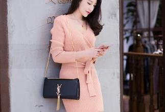爱蜜社 - 莉莉Lily的新挑战：在图库里把御姐玩出花样！
