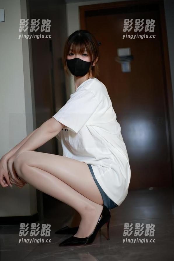 微密圈 - 众所周知，双人+白龙猫女=无尽下载，快来试试！