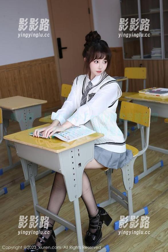 秀人网 - 原图出炉！Emily顾奈奈酱在和服中，你的目光跑到哪里去了？