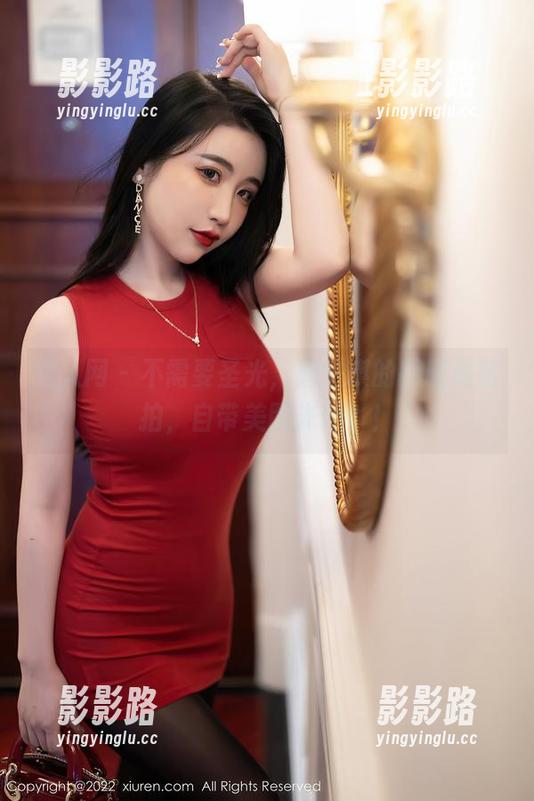 秀人网-唐安琪 秀人网 - 不需要圣光,唐安琪的巴厘岛旅拍,自带美图光环?!