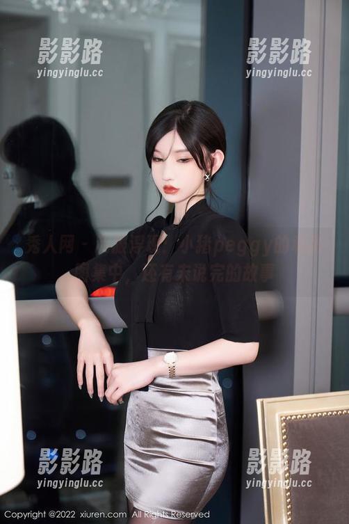 秀人网-小猪peggy 秀人网 - 和服浮现:小猪peggy的私房图集中,还有未说完的故事