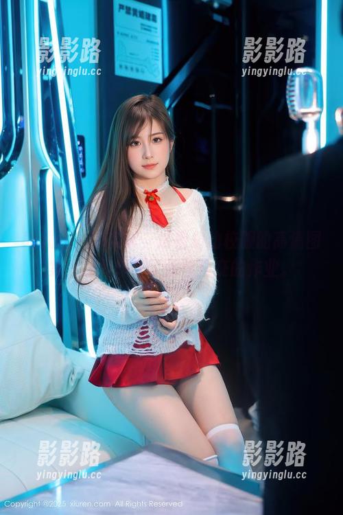 秀人网 - 说实话，这组幼幼校服的高清图集，让我想起了那些没交的作业。