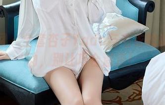 秀人网 - 全套杏子Yada与毛衣的调皮互动，别让巧合溜走！