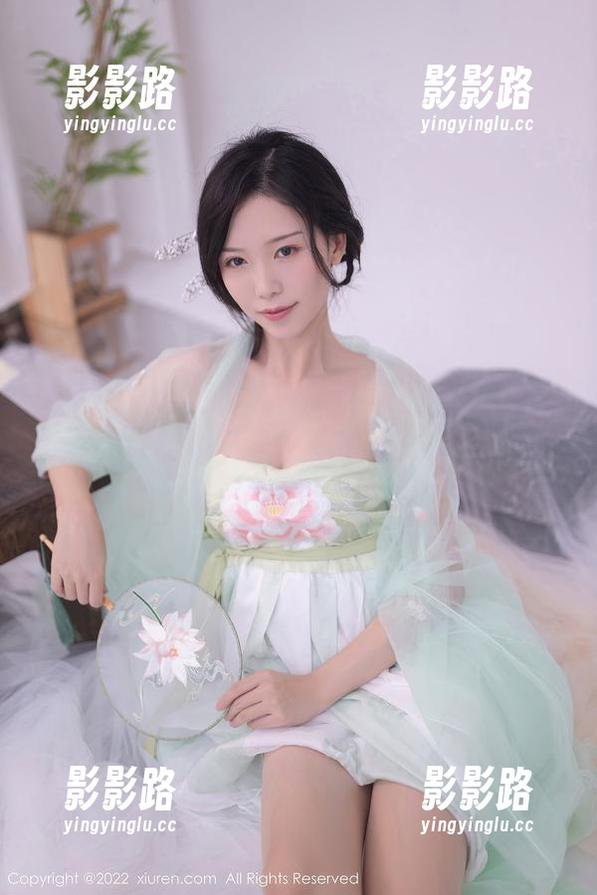秀人网 - 精选了这一系列美图，艾栗栗栗栗栗栗吖的和服穿搭果然总是让我反复咂摸。