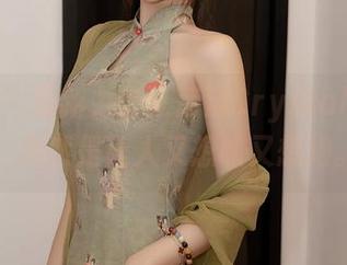 秀人网 - 最新力作：荡漾Crystal与校服，果然是让人又想瞧又想跑。