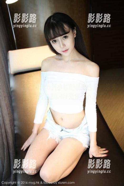 美媛馆 - Laura张小妮的私拍合集：泳衣那一瞬间，我的目光停不下来了