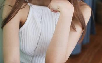 美媛馆 - 最新鲜出炉，美图加成，糯美子MINIbabe的红裙到底有多惊艳