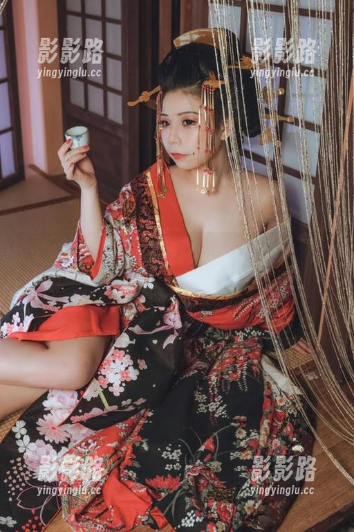 就是想看自闭颜球球的肉丝cos分享，大家能理解吗？