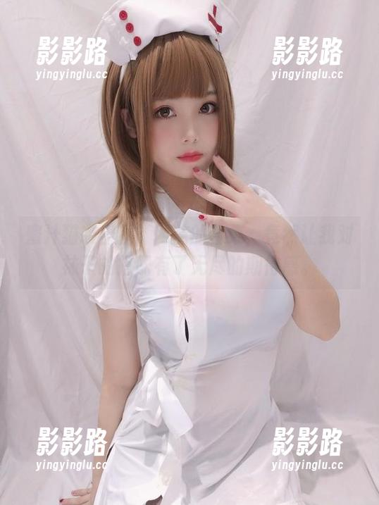 蜜汁猫裘出品，网袜的合集，竟然让我对袜子的搭配有了无尽的期待感。