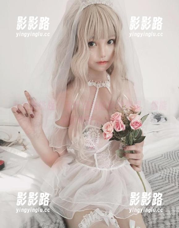 私拍小挑战：蜜汁猫裘的旗袍姐姐，你能猜到她的心思吗