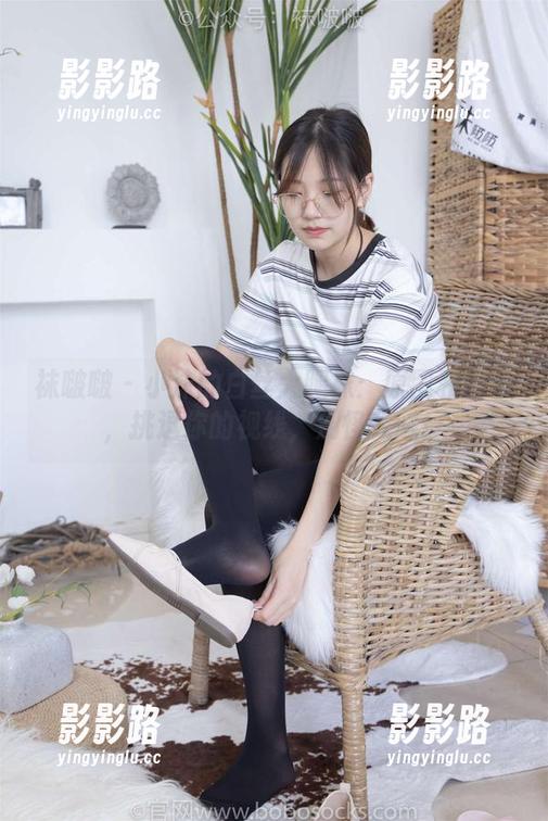 袜啵啵 - 小沫的白丝大腿袜：原图和图集，挑逗你的视线，别怪我哦！