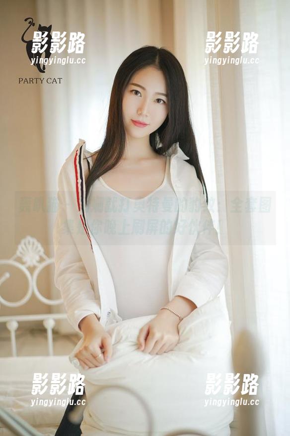 轰趴猫 - 姗姗就打奥特曼的豹纹：全套图集是你晚上刷屏的好伙伴！