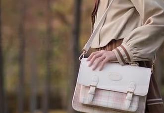 照片集合局：迷失人形QUQ的户外冒险是怎样的尴尬？