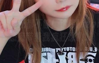 一张高清壁纸都不够！铭铭kizami的小恶魔带着我疯狂想象…
