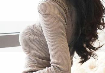 青豆客 - 小一片黄可christine护士图包，竟让我对医护圈又开始着迷。